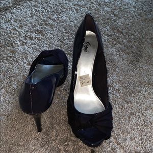 Deep purple pumps ( plum)